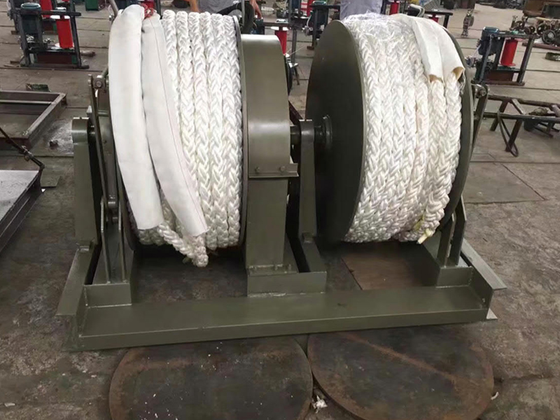 船用絞車、絞盤、起錨機(jī)、絞纜機(jī)
